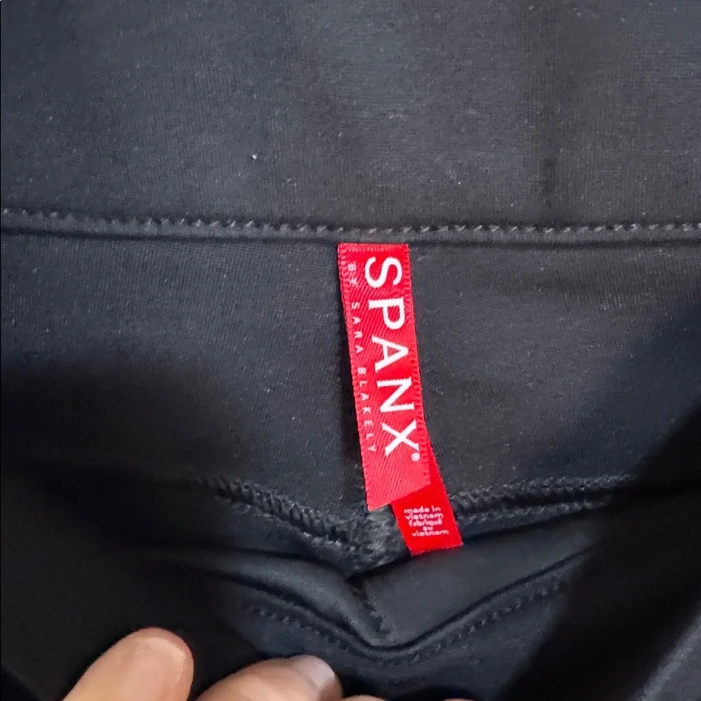 SPANX Women's Black Skinny Pants size small color black
